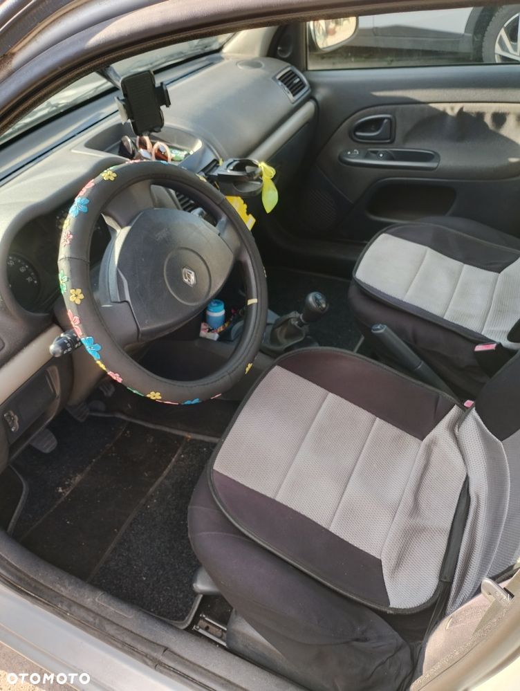 Renault Clio - 5