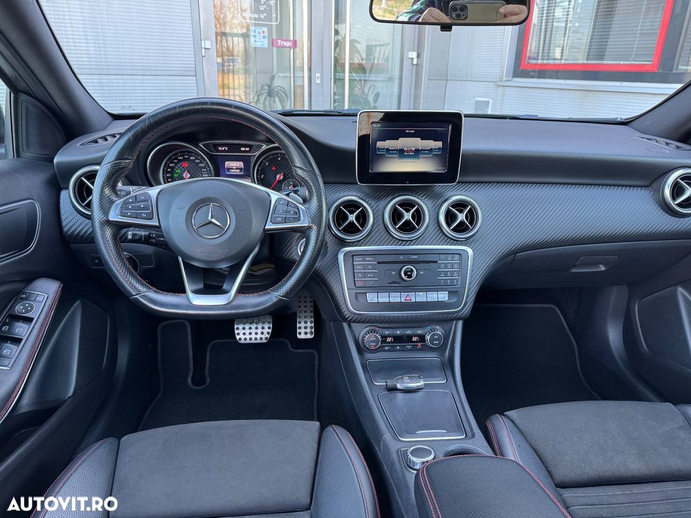 Mercedes-Benz A 200 d 7G-DCT AMG Line - 12