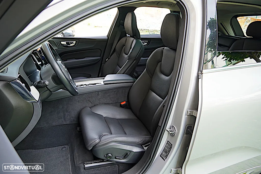 Volvo XC 60 2.0 T6 PHEV Inscription AWD - 23