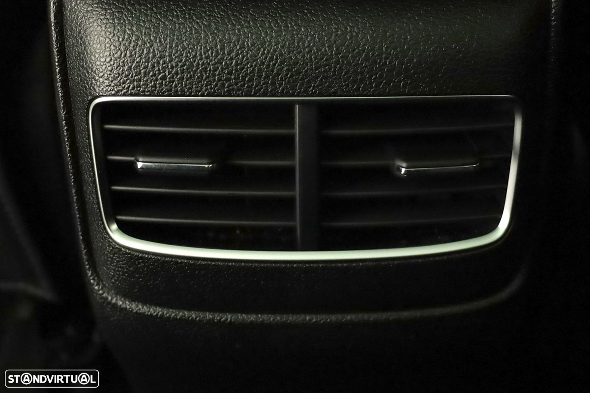 MG EHS 1.5 T-GDI Plug-in Hybrid Luxury - 23