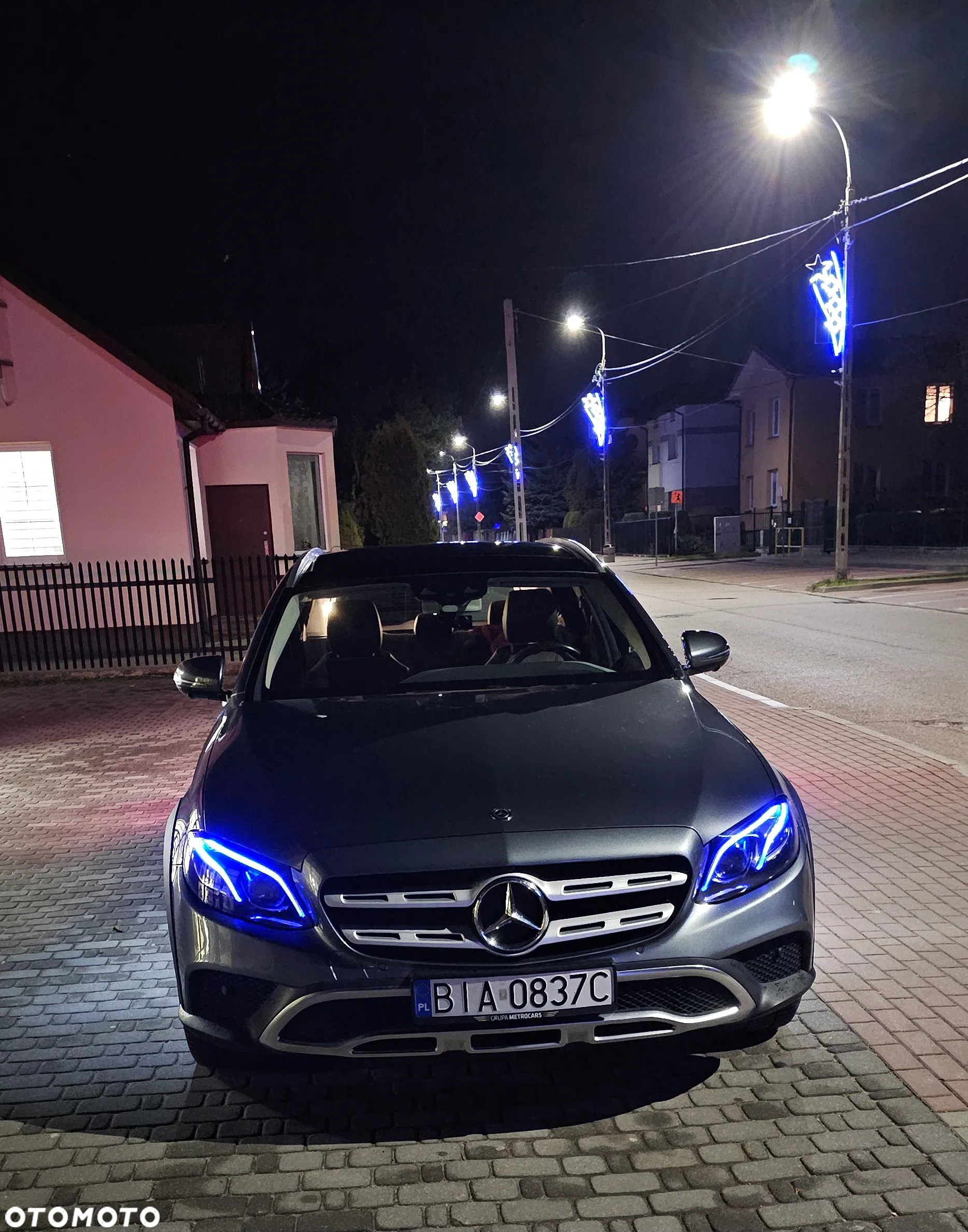 Mercedes-Benz Klasa E 220 d 4Matic T All-Terrain 9G-TRONIC Exclusive - 4