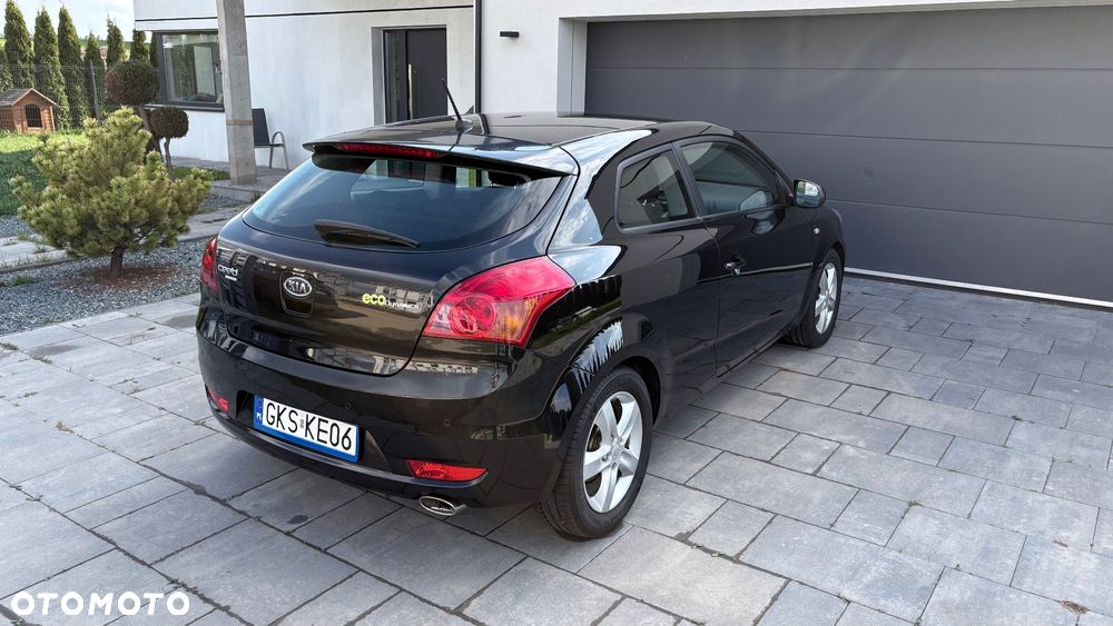 Kia Ceed 1.6 CRDi ISG Vision - 34