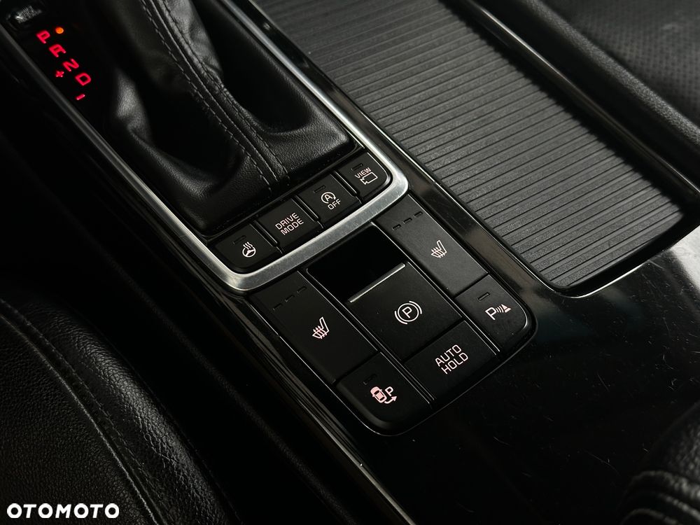 Kia Optima - 28