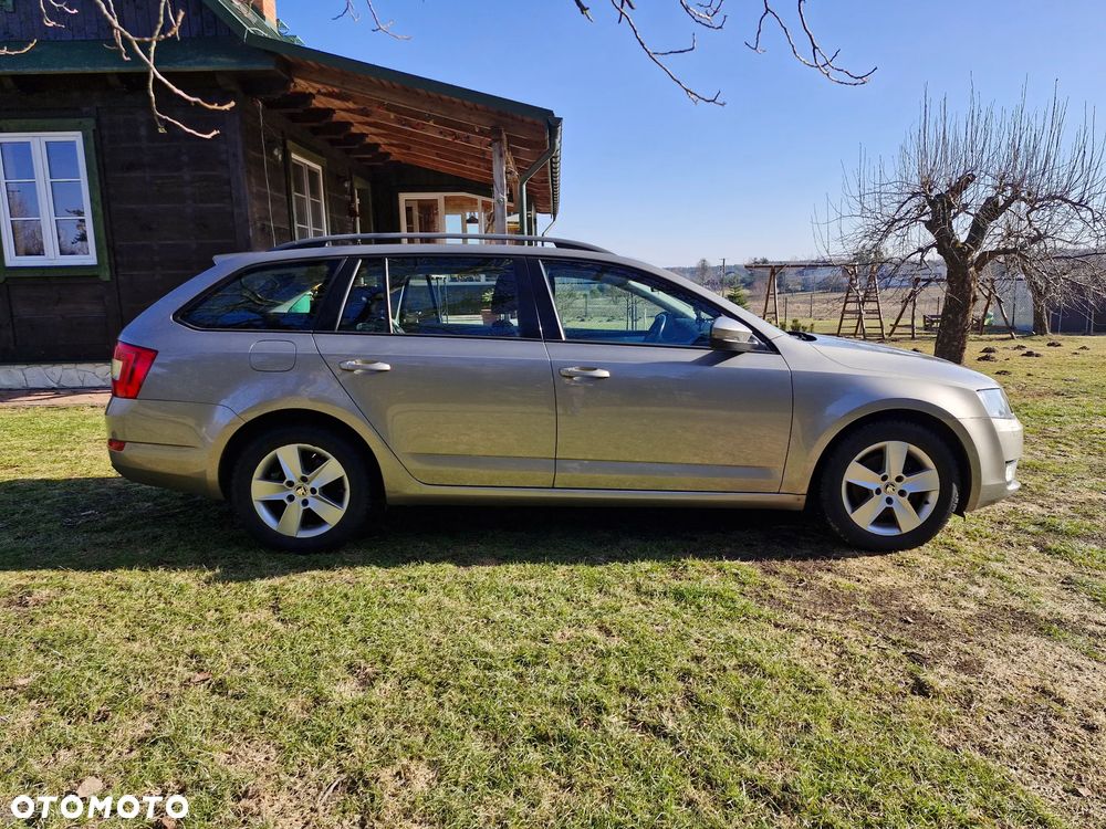 Skoda Octavia 2.0 TDI Style - 6