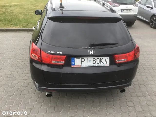 Honda Accord - 2
