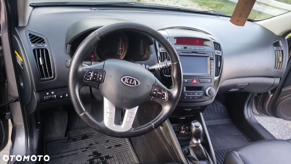 Kia Ceed 1.6 Crdi Optimum + - 30