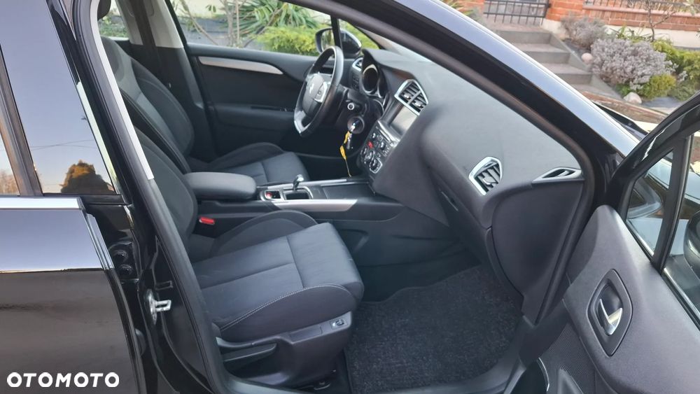 Citroën C4 e-HDi 115 ETG6 Exclusive - 8