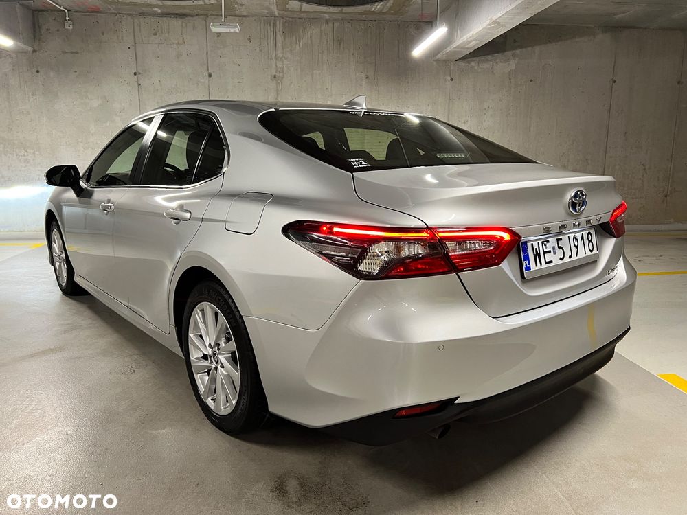Toyota Camry 2.5 Hybrid Comfort CVT - 3
