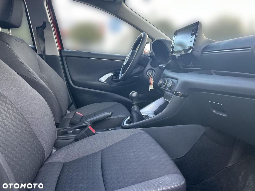 Toyota Yaris - 12