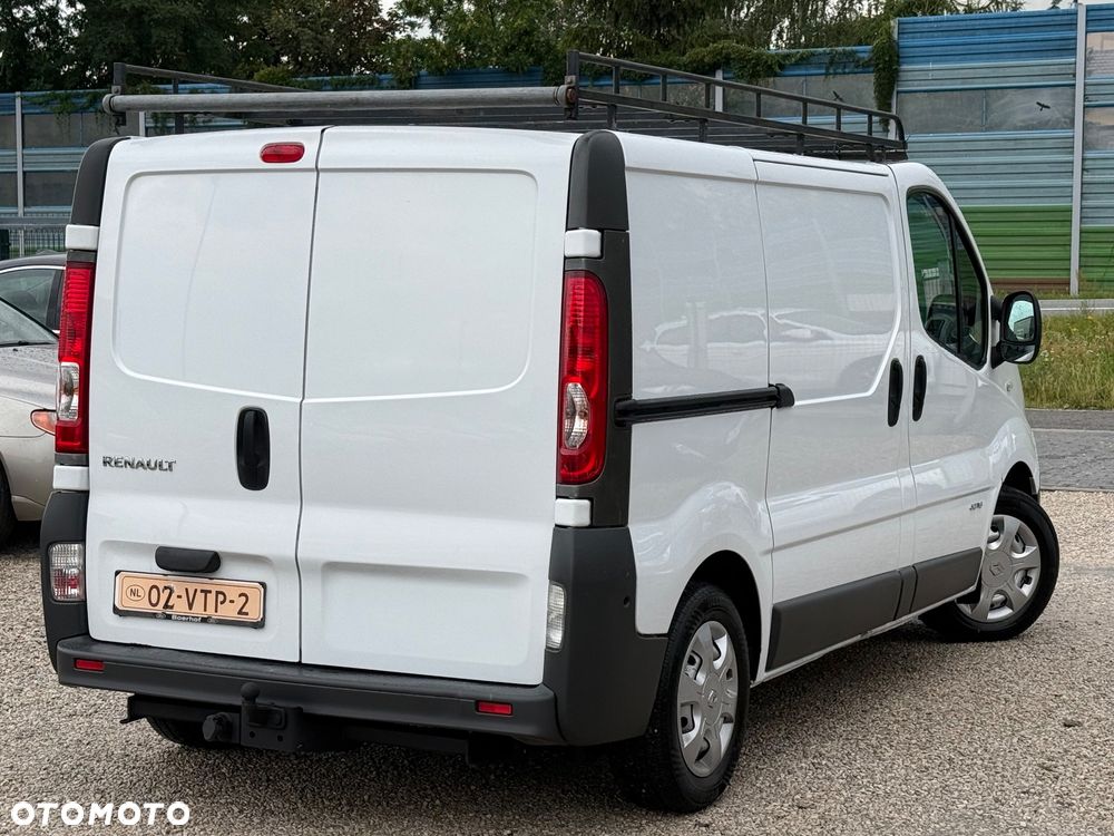 Renault Trafic - 13