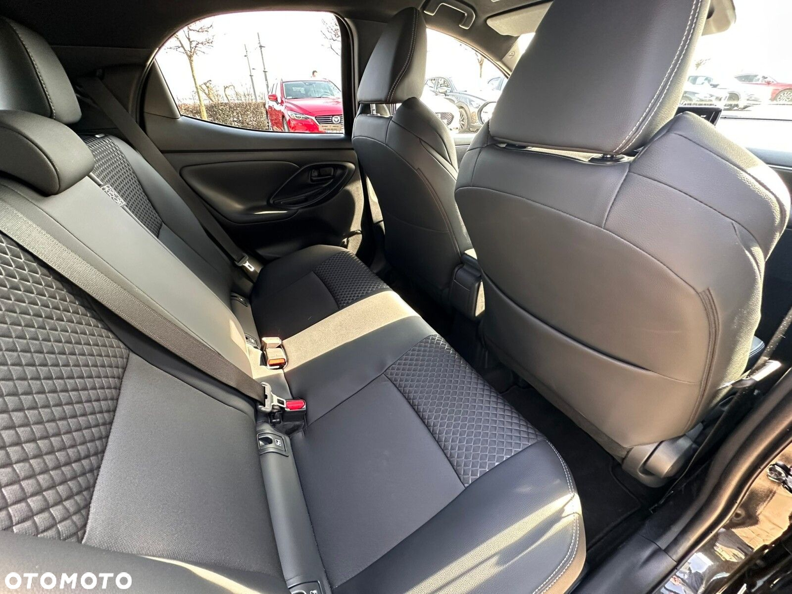 Mazda 2 - 16