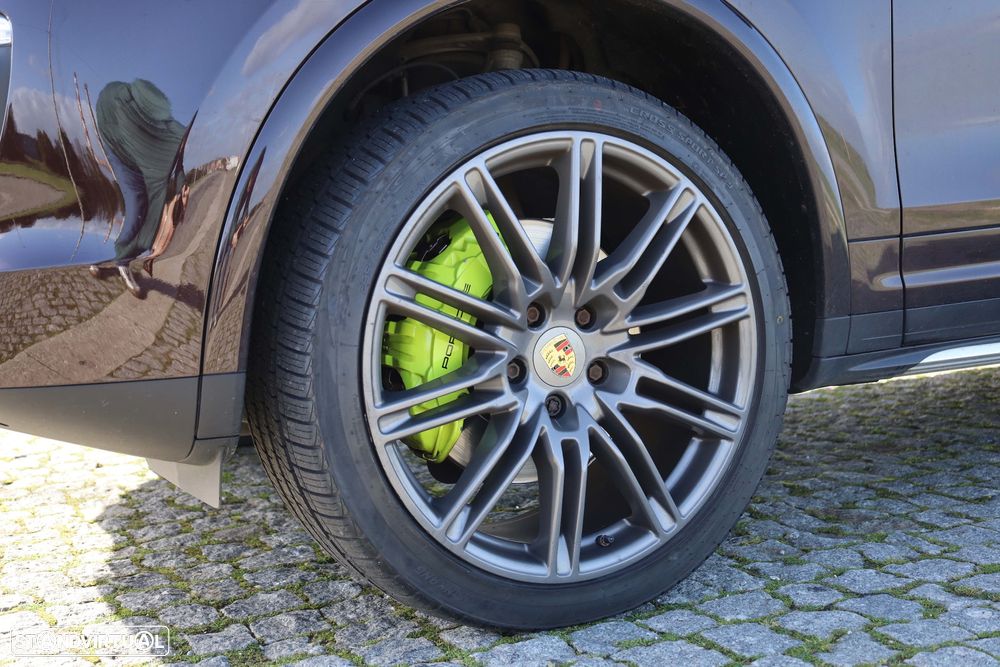 Porsche Cayenne S E-Hybrid Platinum Edition - 11