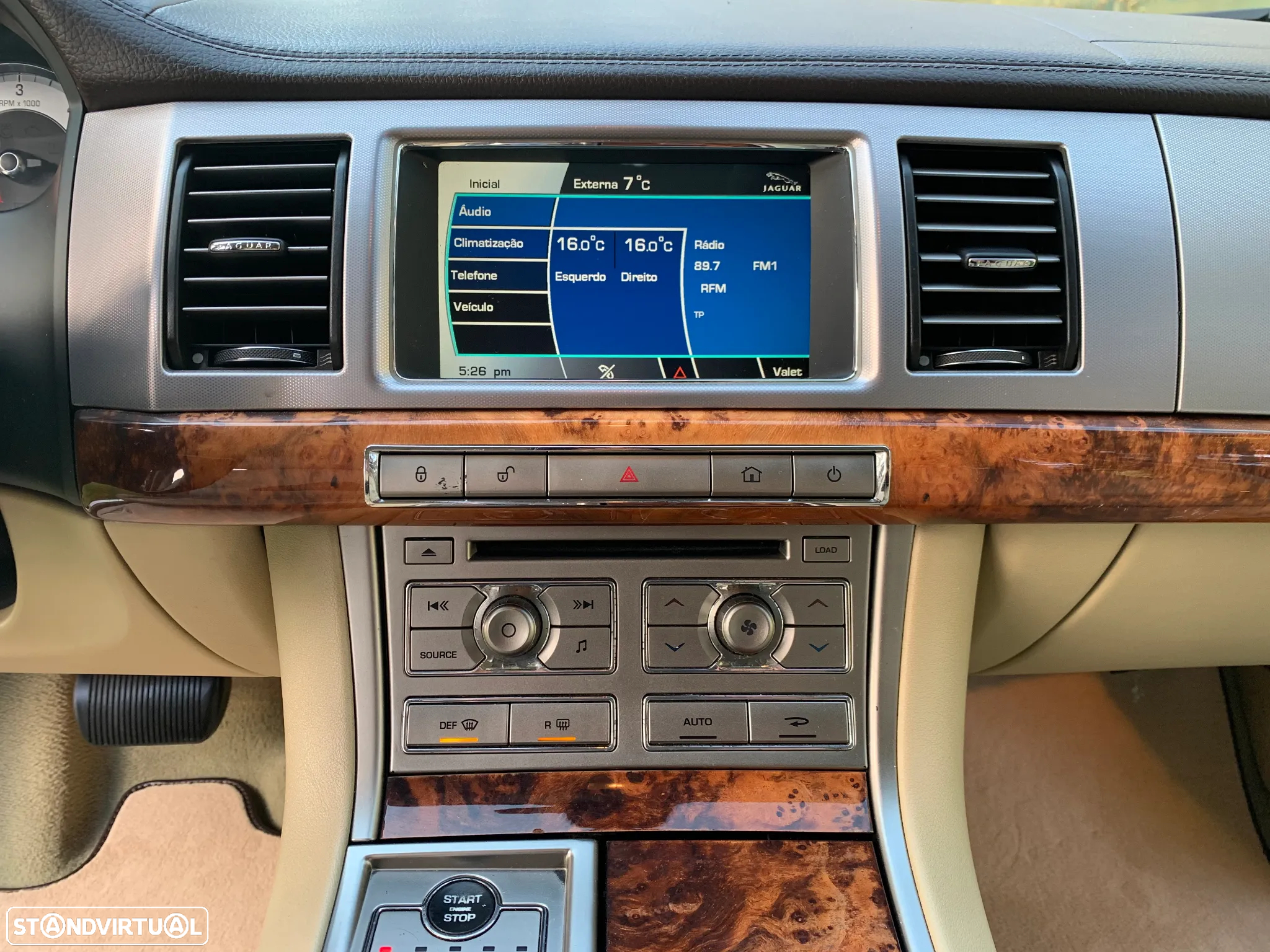 Jaguar XF 3.0 D V6 Premium Luxury - 41