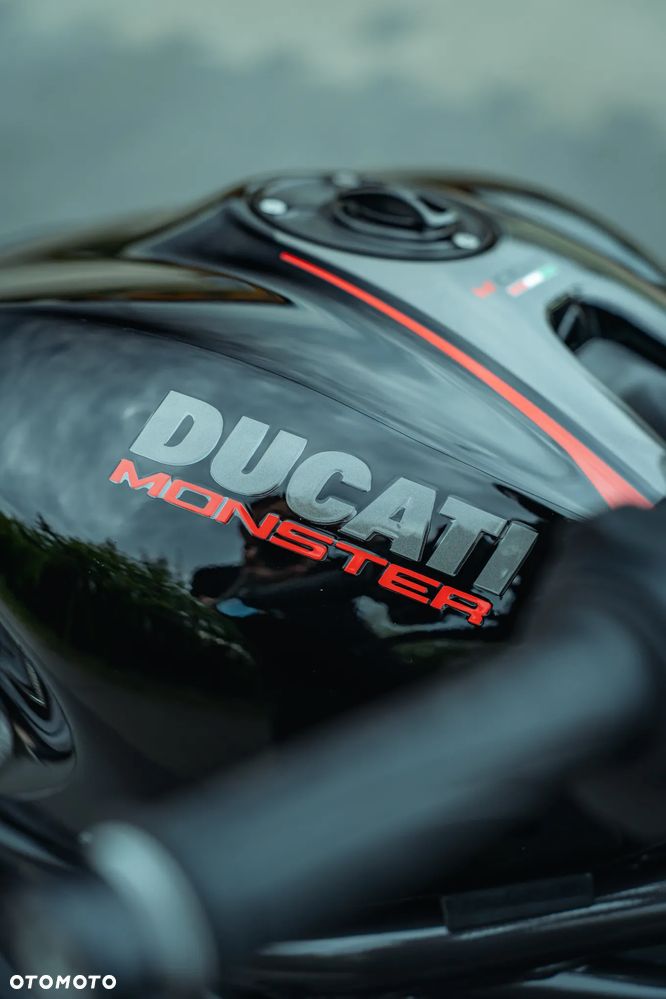 Ducati Monster - 18