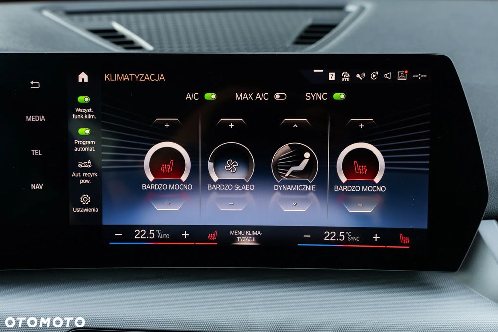 BMW X1 sDrive18i - 21