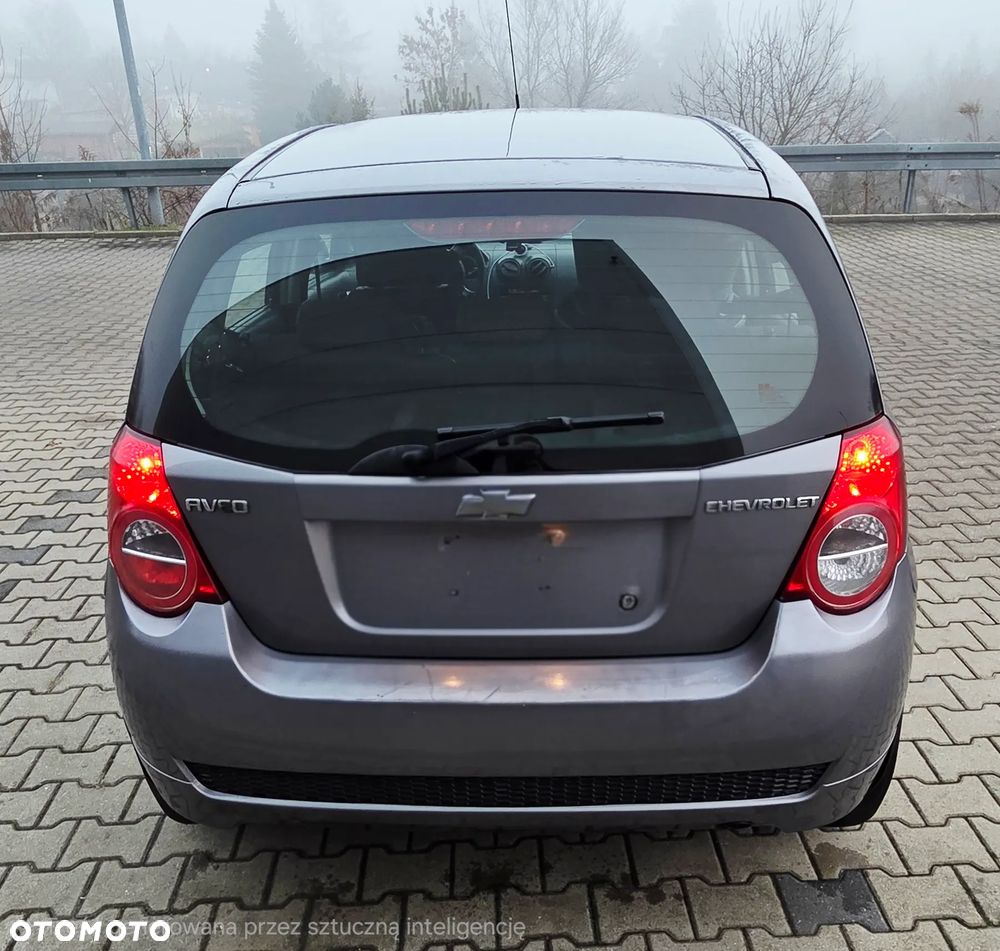 Chevrolet Aveo 1.2 16V Base - 6