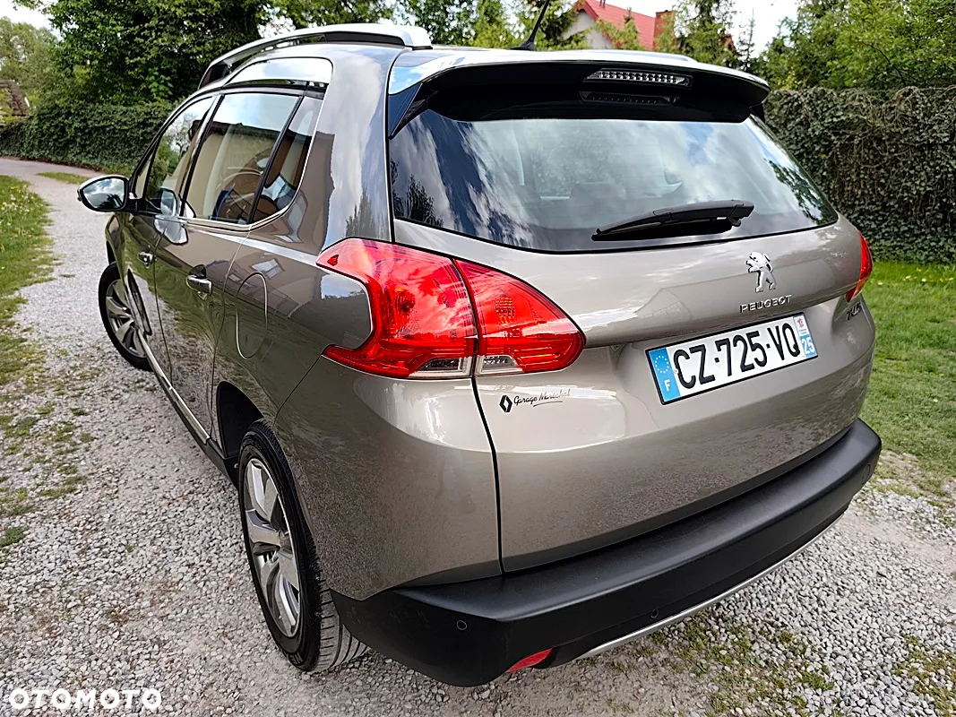 Peugeot 2008 1.2 Pure Tech Style - 28
