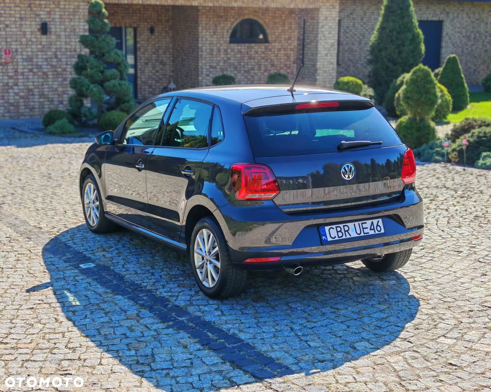 Volkswagen Polo 1.4 TDI Blue Motion Technology Lounge - 6