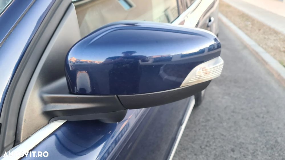 Volvo XC 60 D5AWD Ocean Race - 10