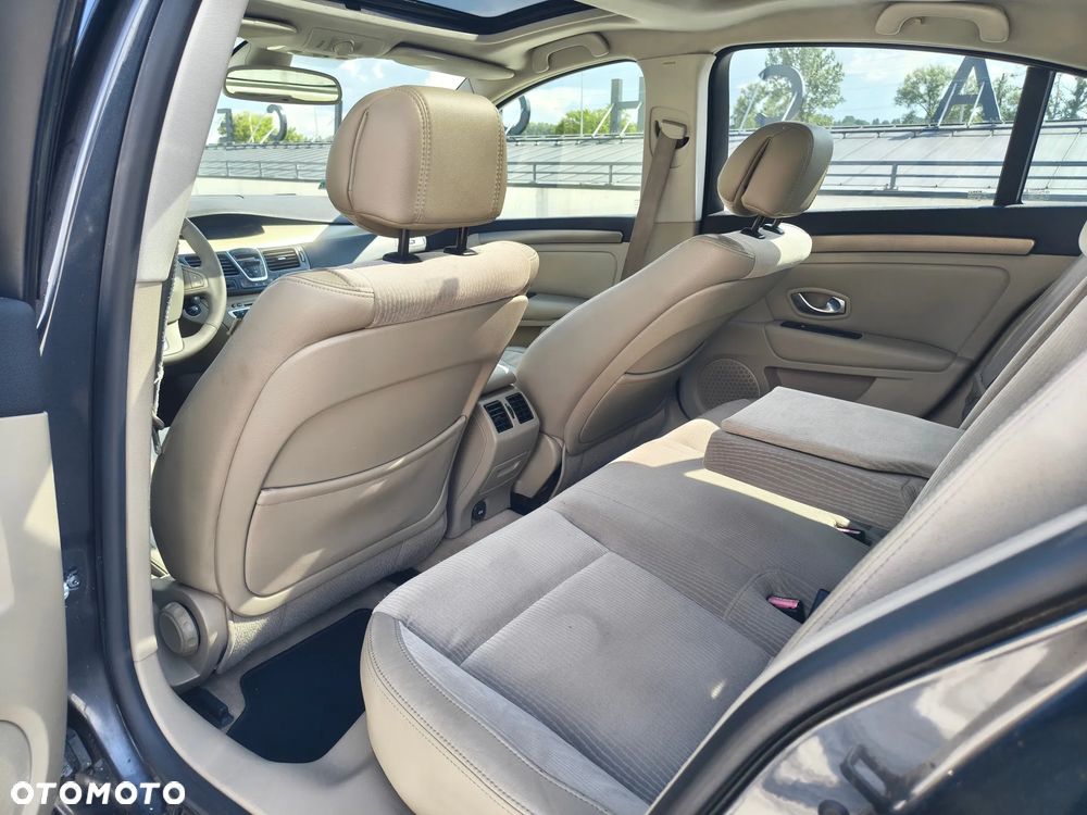 Renault Laguna 2.0 DCi Dynamique - 31