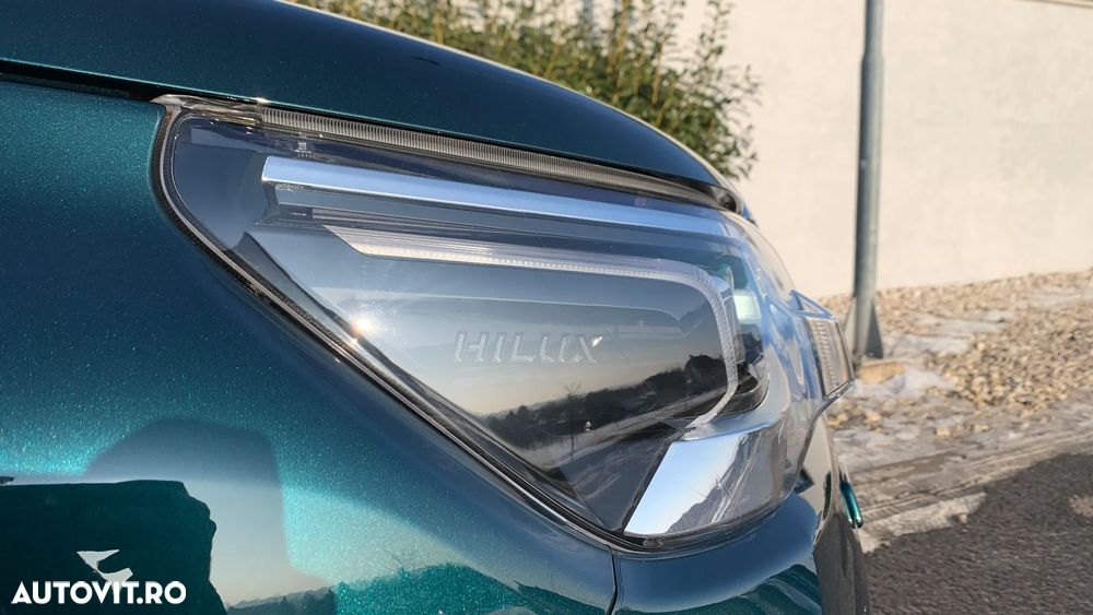 Toyota Hilux 2.8D 204CP 4x4 Double Cab AT Executive Color Edition - 17