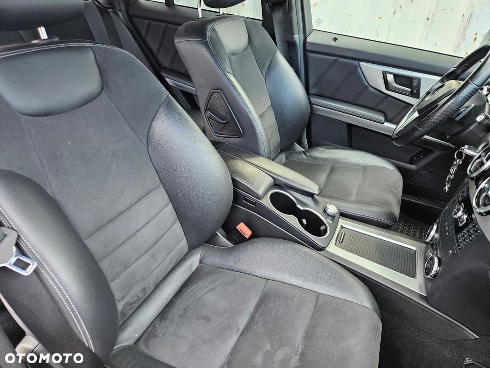 Mercedes-Benz GLK - 22