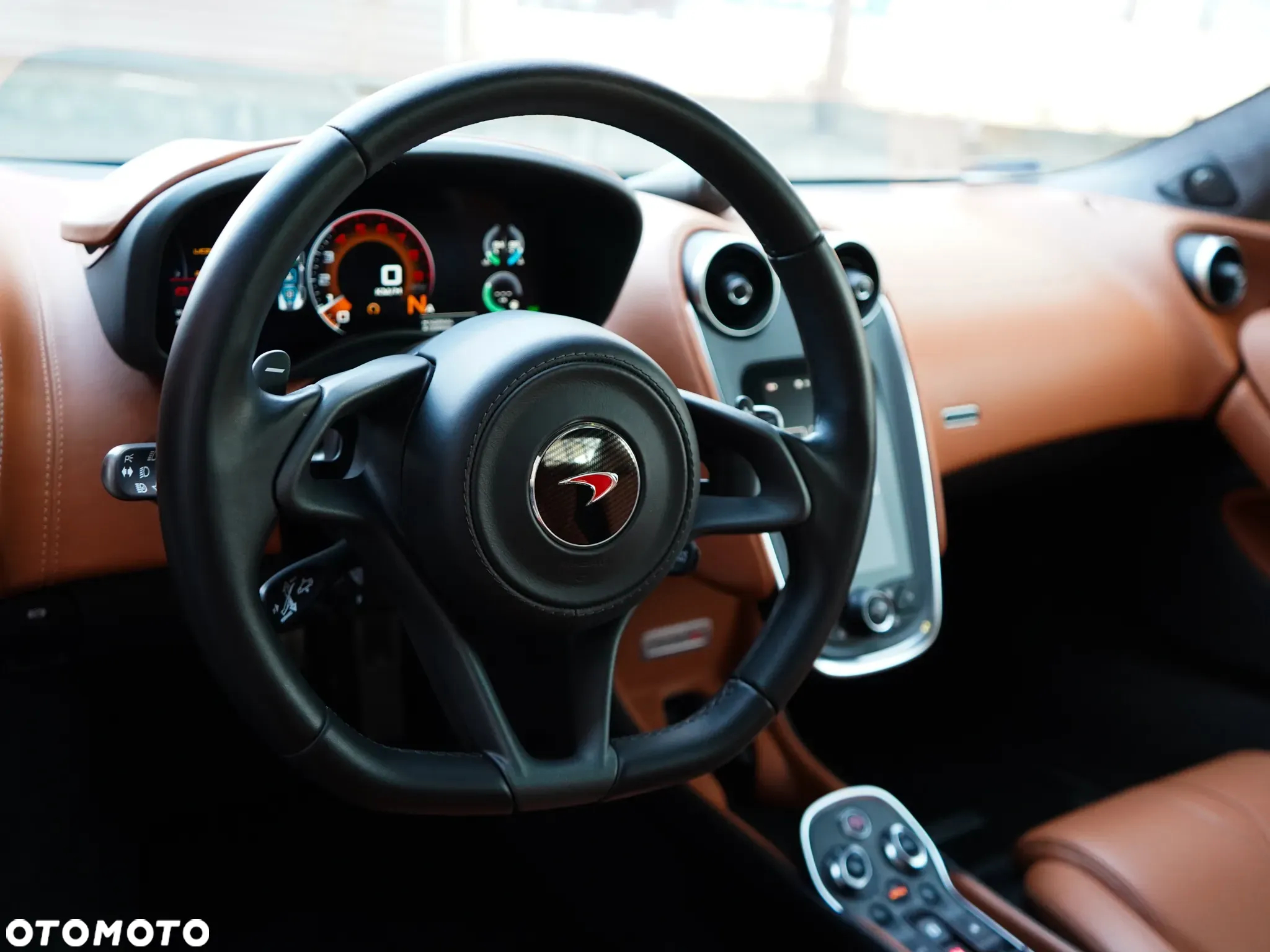 McLaren 570S Spider - 35