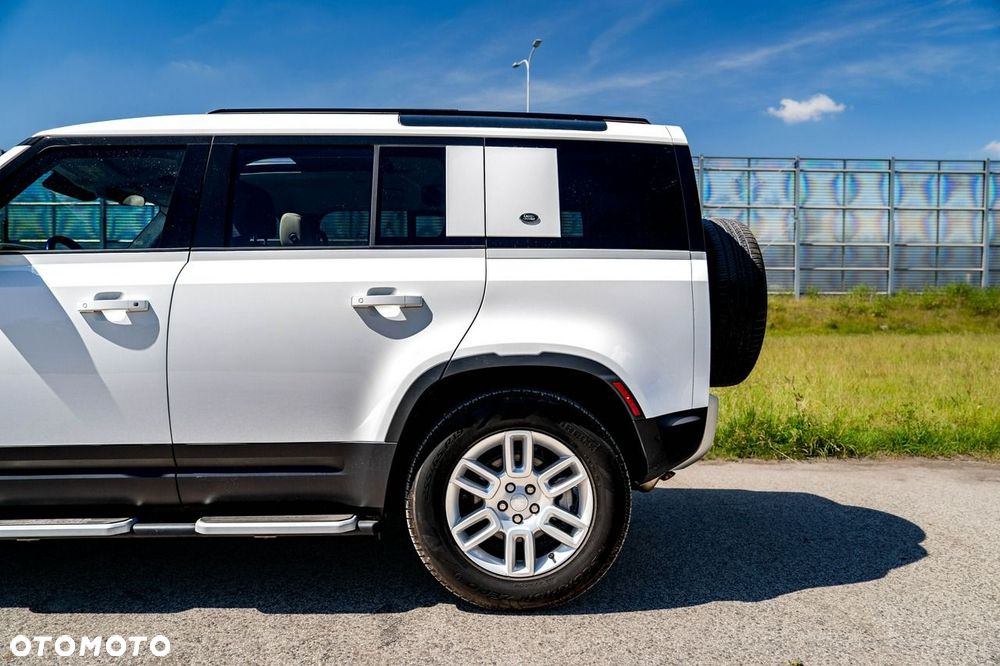Land Rover Defender 2.0 P300 S - 13
