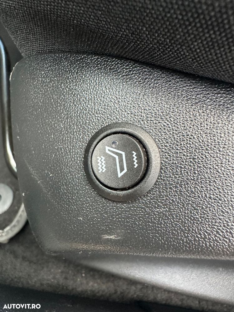 Peugeot 2008 PureTech 110 Stop&Start EAT6 Crossway - 25