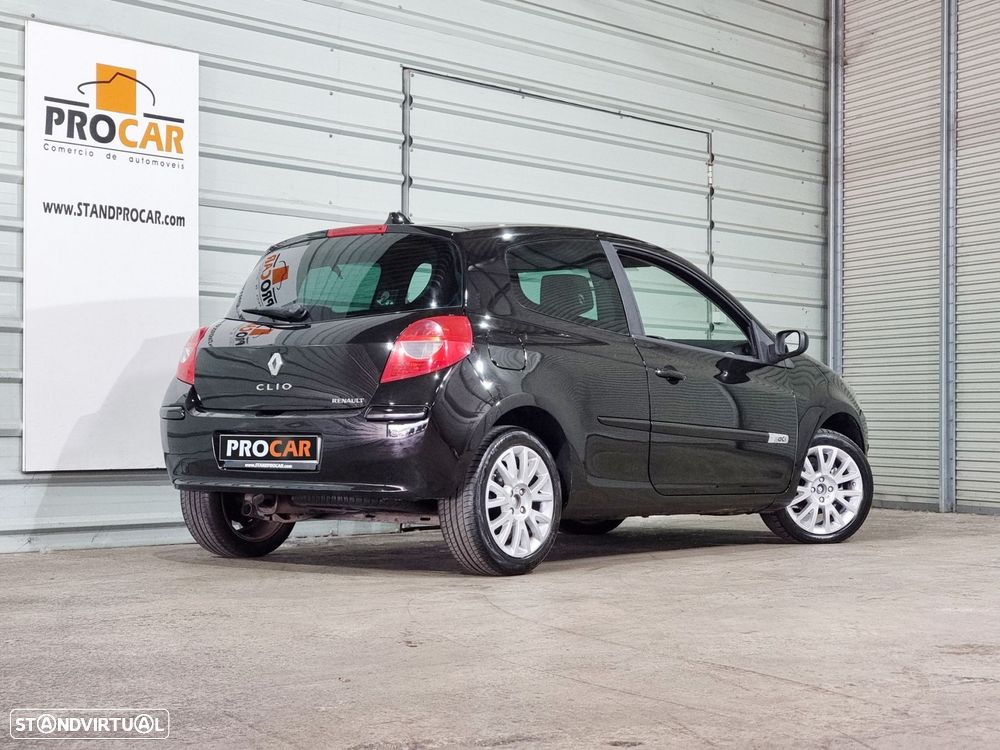 Renault Clio 1.5 dCi Confort - 2