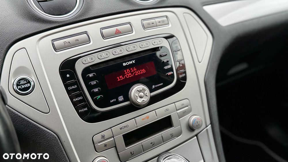 Ford Mondeo - 12