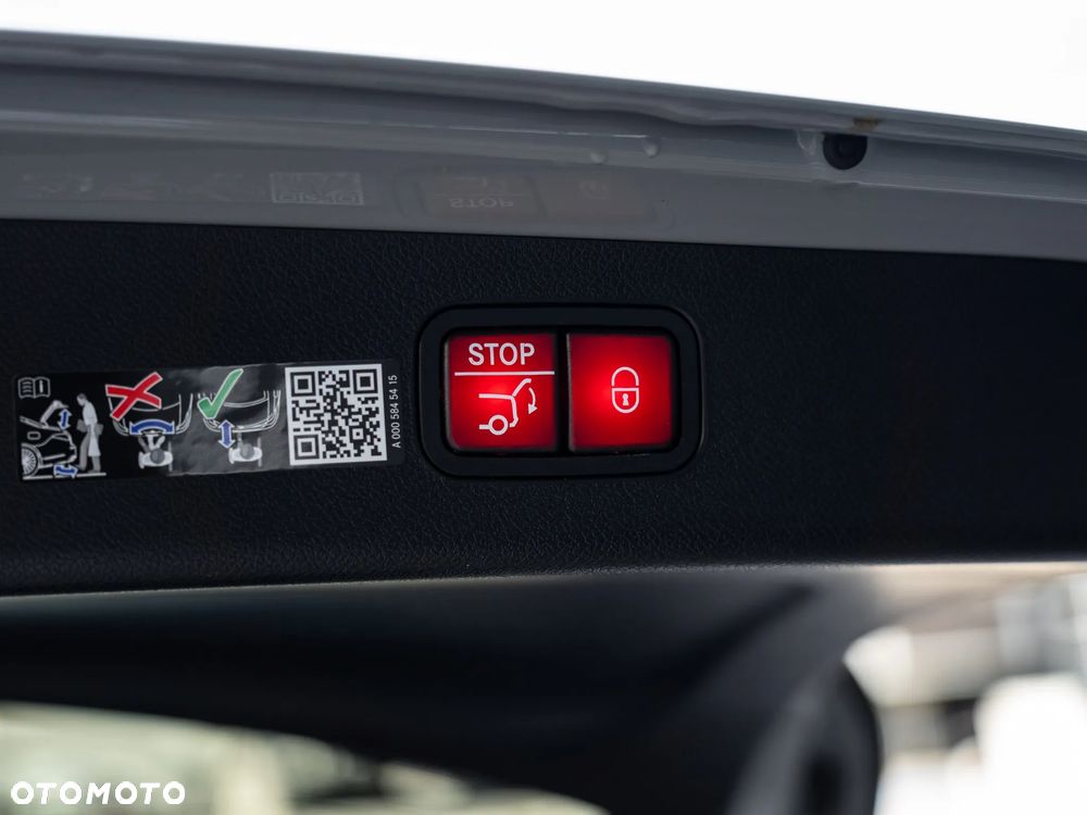 Mercedes-Benz Klasa E 300 de PHEV 4-Matic AMG 9G-Tronic - 18