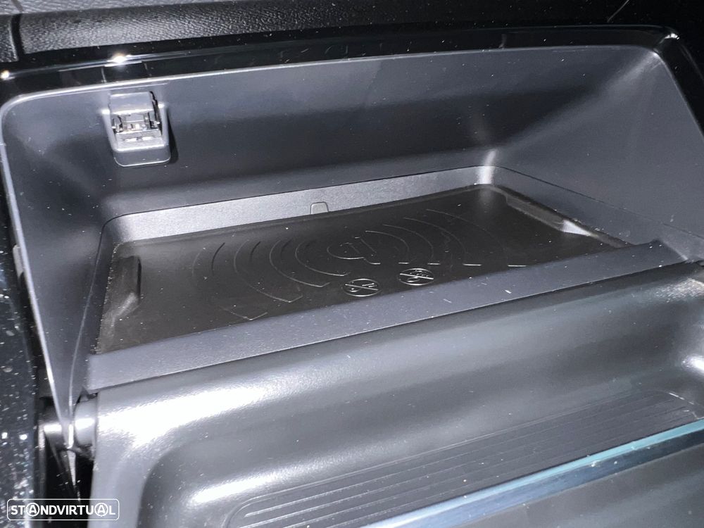 Peugeot 2008 1.2 PureTech GT Pack EAT8 - 32