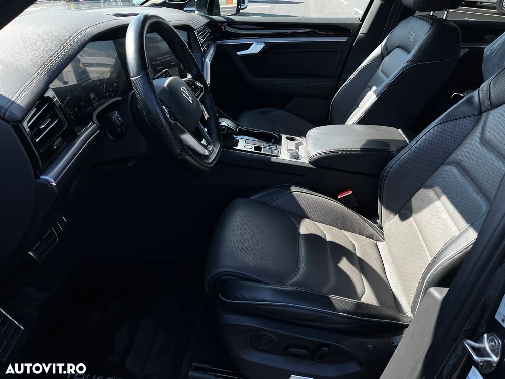 Volkswagen Touareg V6 TDI 4MOTION R-Line - 11