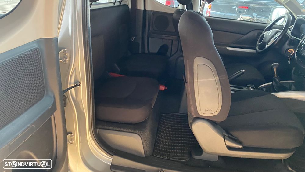 Mitsubishi L200 Pick Up 4x4 S&S Club Cab Diamant Edition - 17