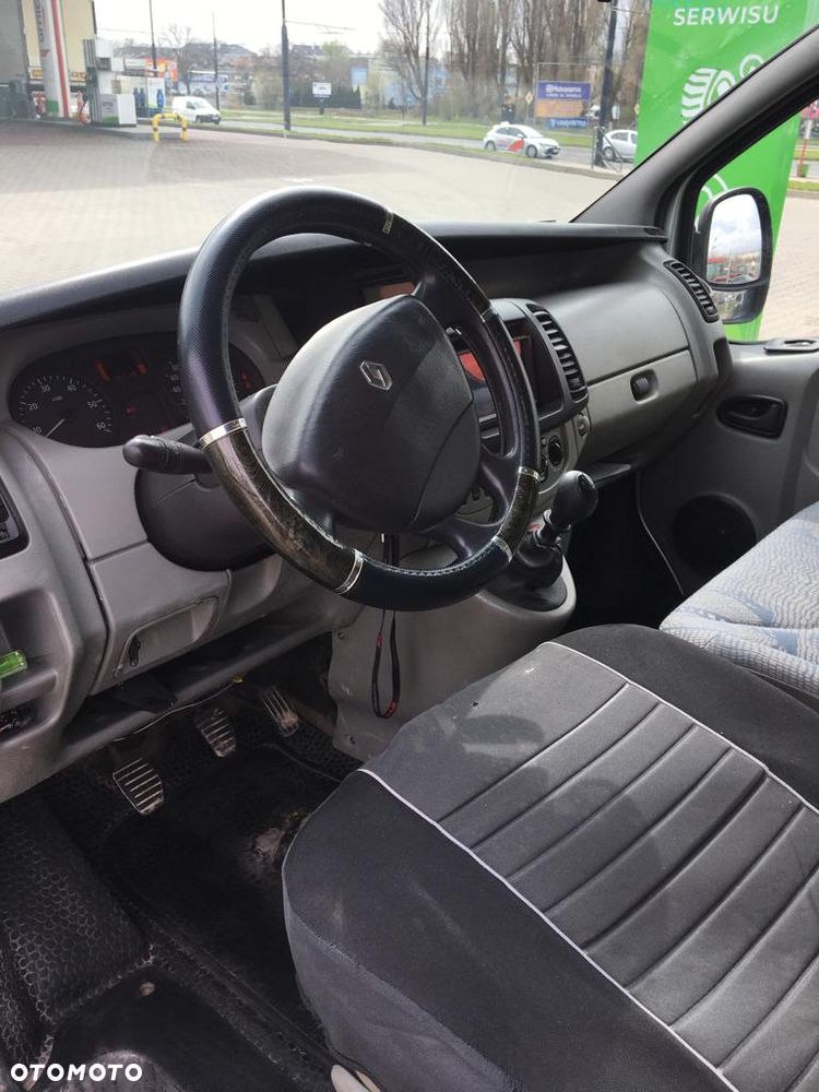 Renault Trafic - 10