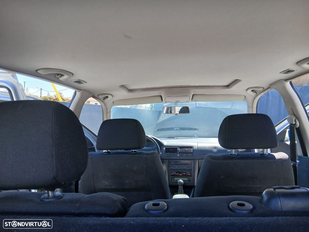 VW Golf 1.9 TDi Highline - 22