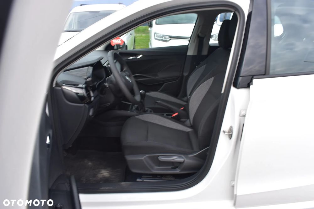 Skoda Fabia 1.0 Active - 10