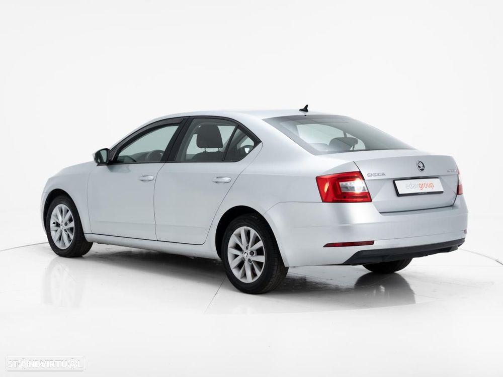 Skoda Octavia - 4