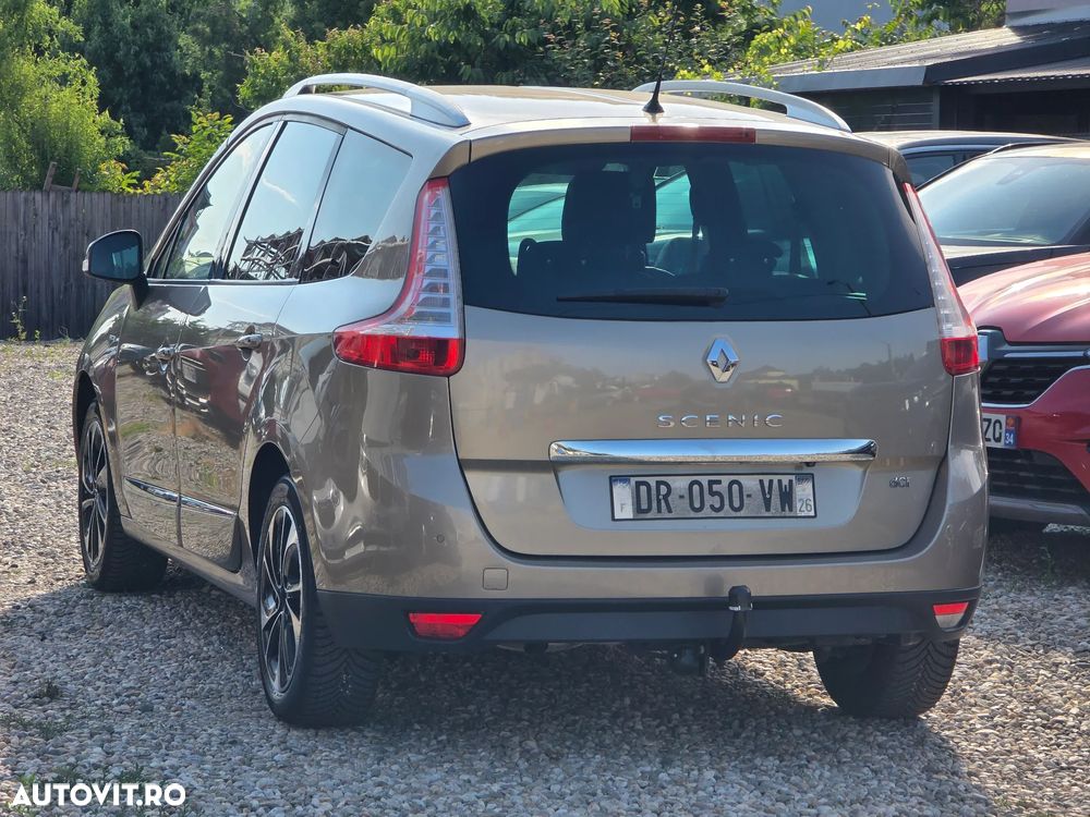 Renault Scenic ENERGY dCi 130 BOSE EDITION - 11