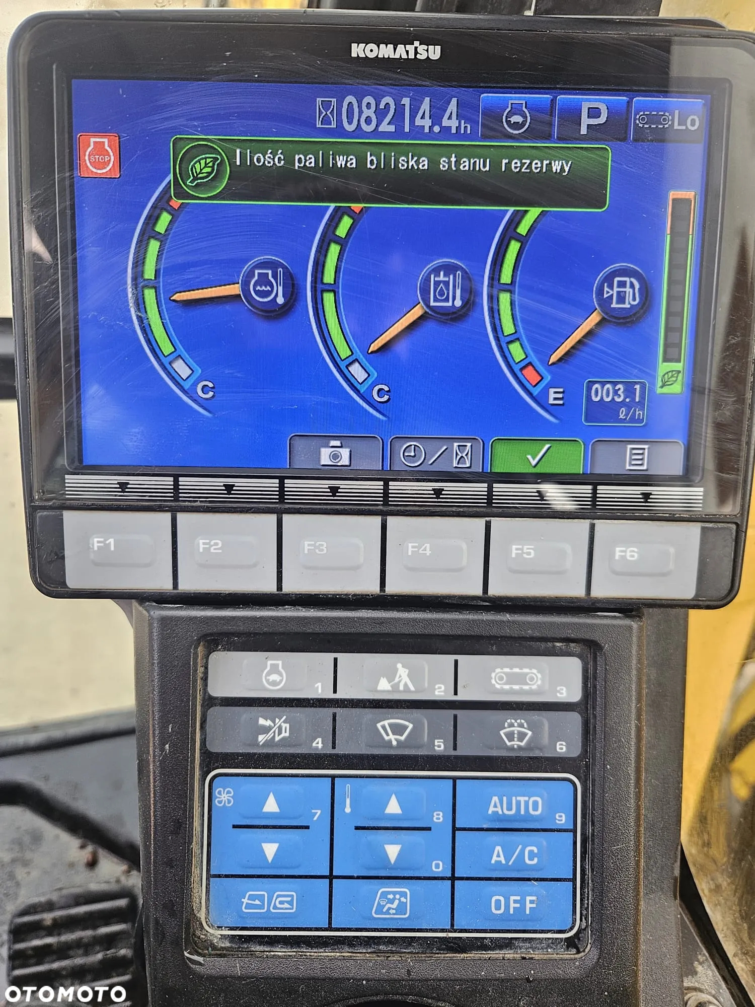 Komatsu PC 138 US -10 - 7