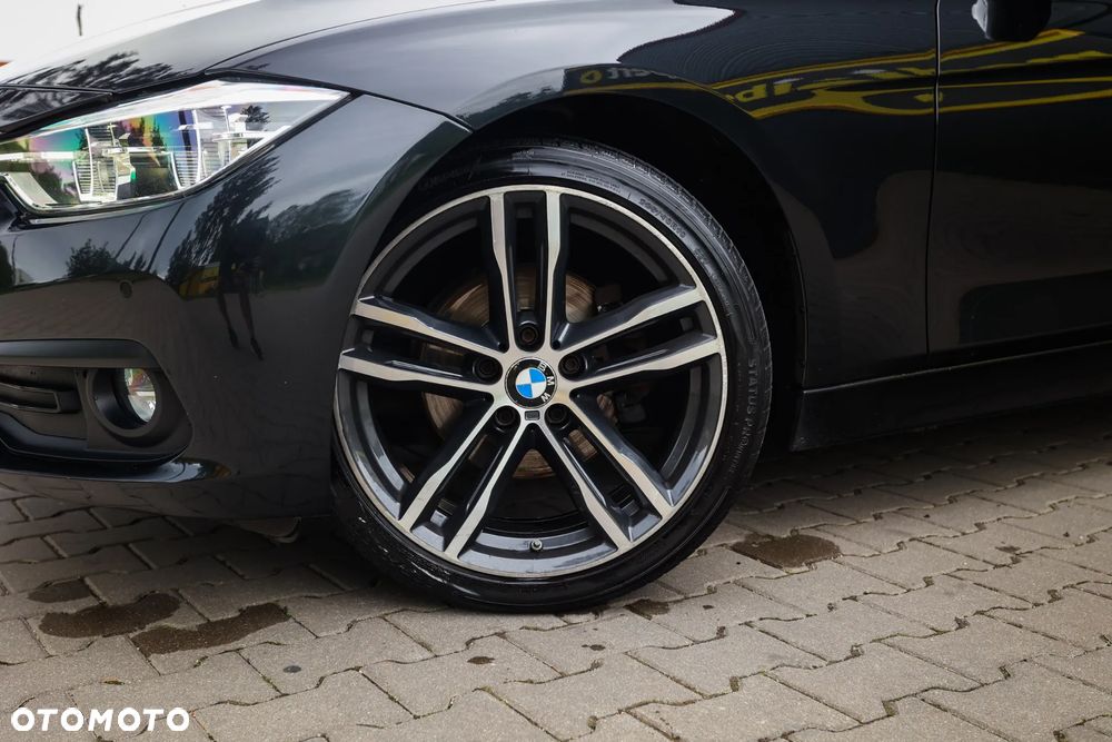 BMW Seria 3 320d Sport Line Shadow sport - 2