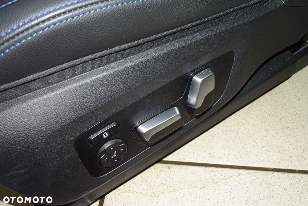 BMW Seria 4 M440i xDrive - 25