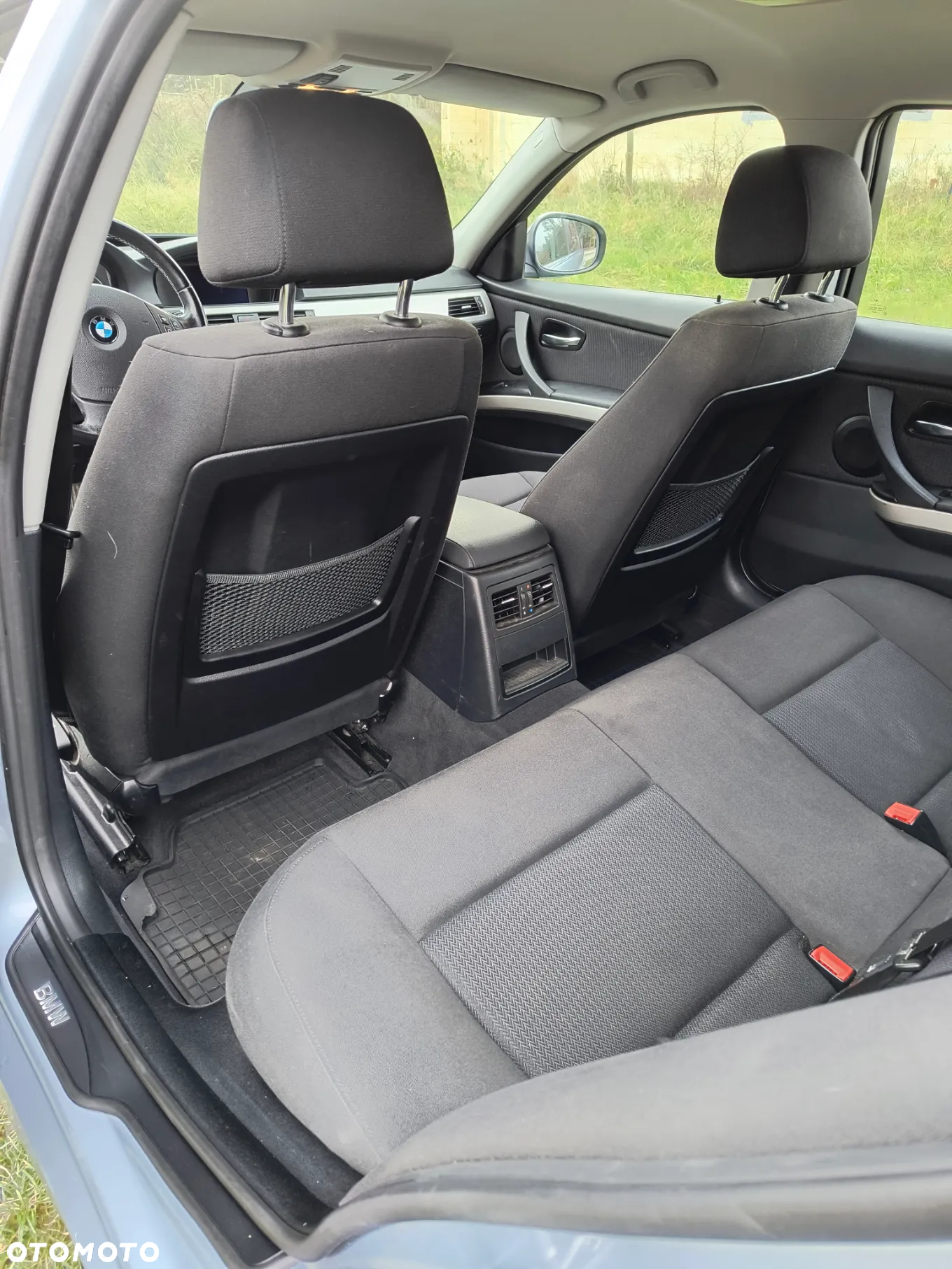 BMW Seria 3 318d - 17