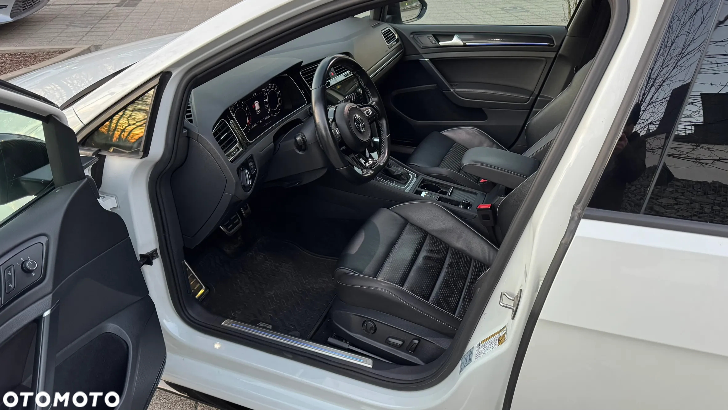 Volkswagen Golf VII 2.0 TSI 4Mot R DSG - 18