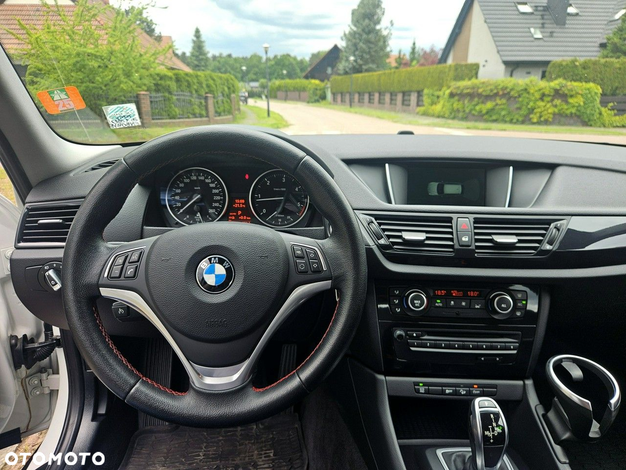 BMW X1 xDrive20d Sport Line - 14
