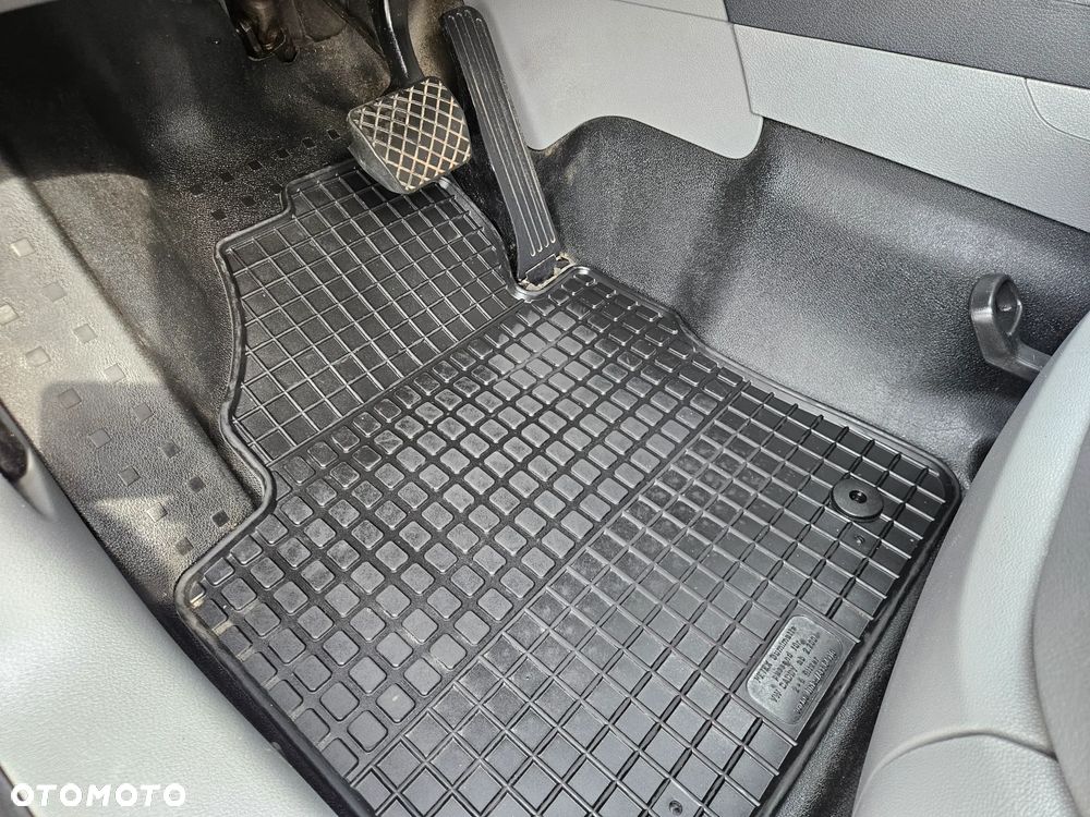 Volkswagen CADDY - 13