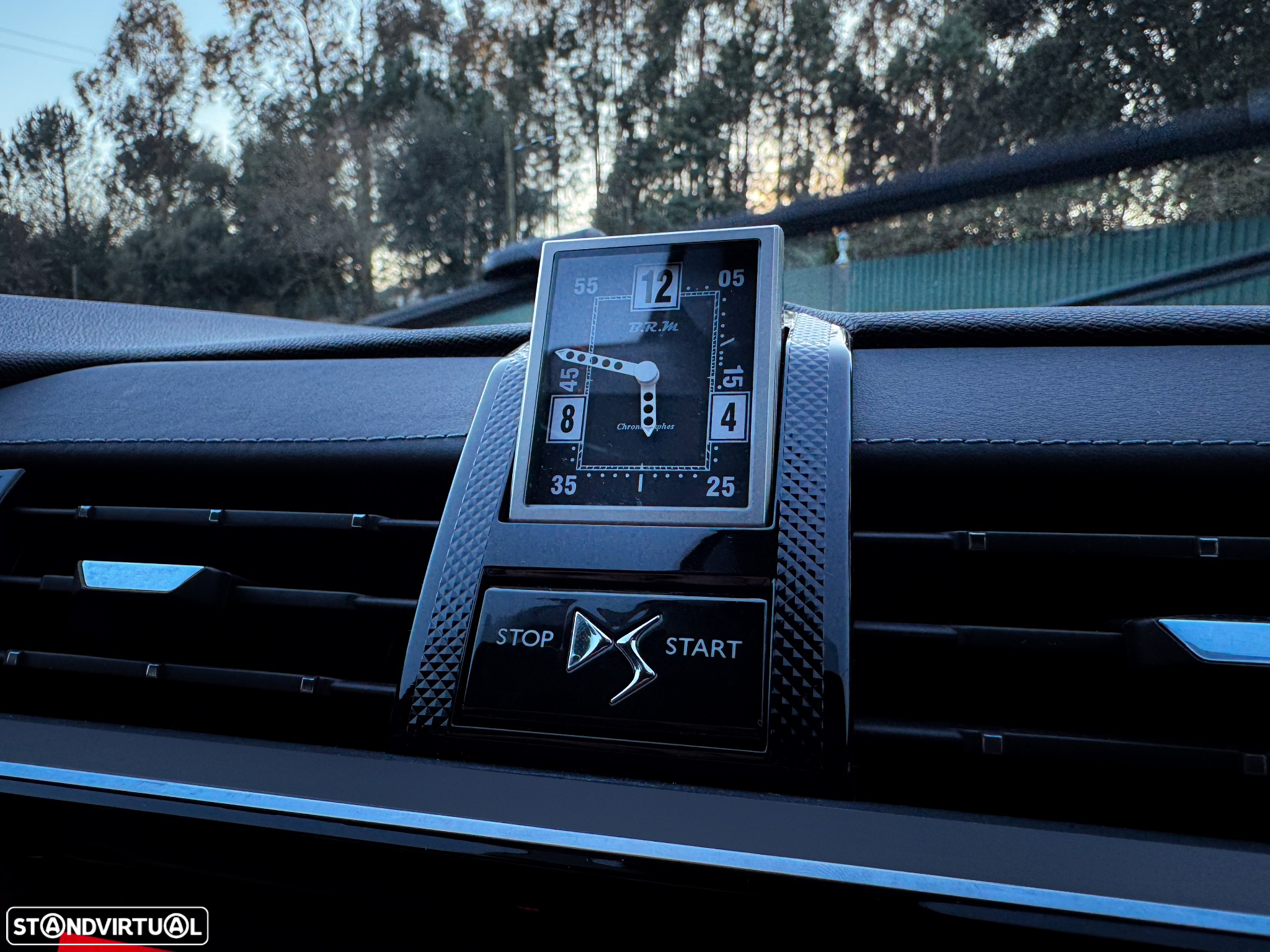 DS DS7 Crossback - 12