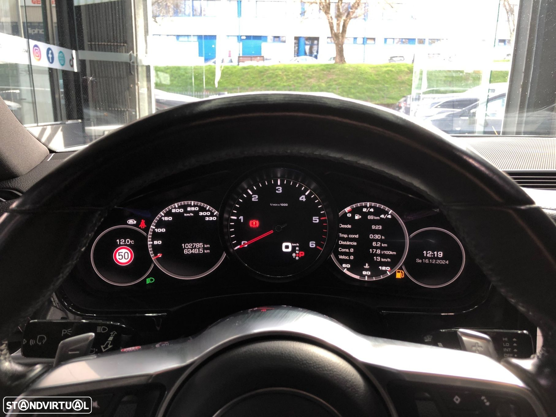 Porsche Panamera 4 S - 23