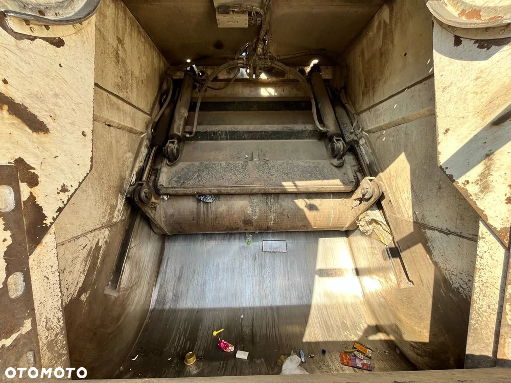 Mercedes-Benz ACTROS 2532L - 6